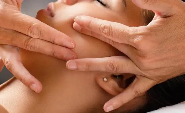 Massa Dom Visage